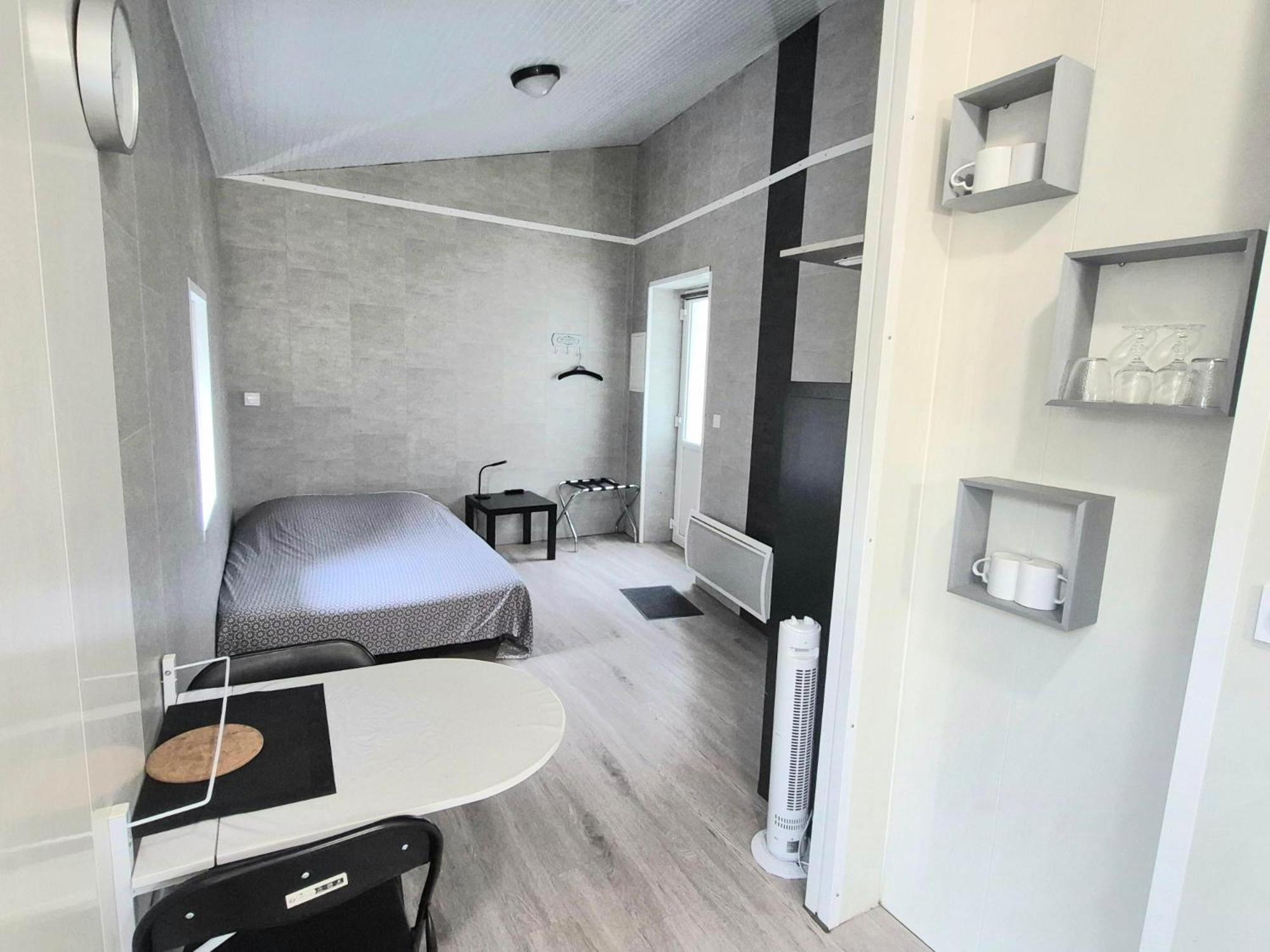 Studio Des Lacs - 2 Pers - Centre-Ville Brassac-les-Mines Zewnętrze zdjęcie